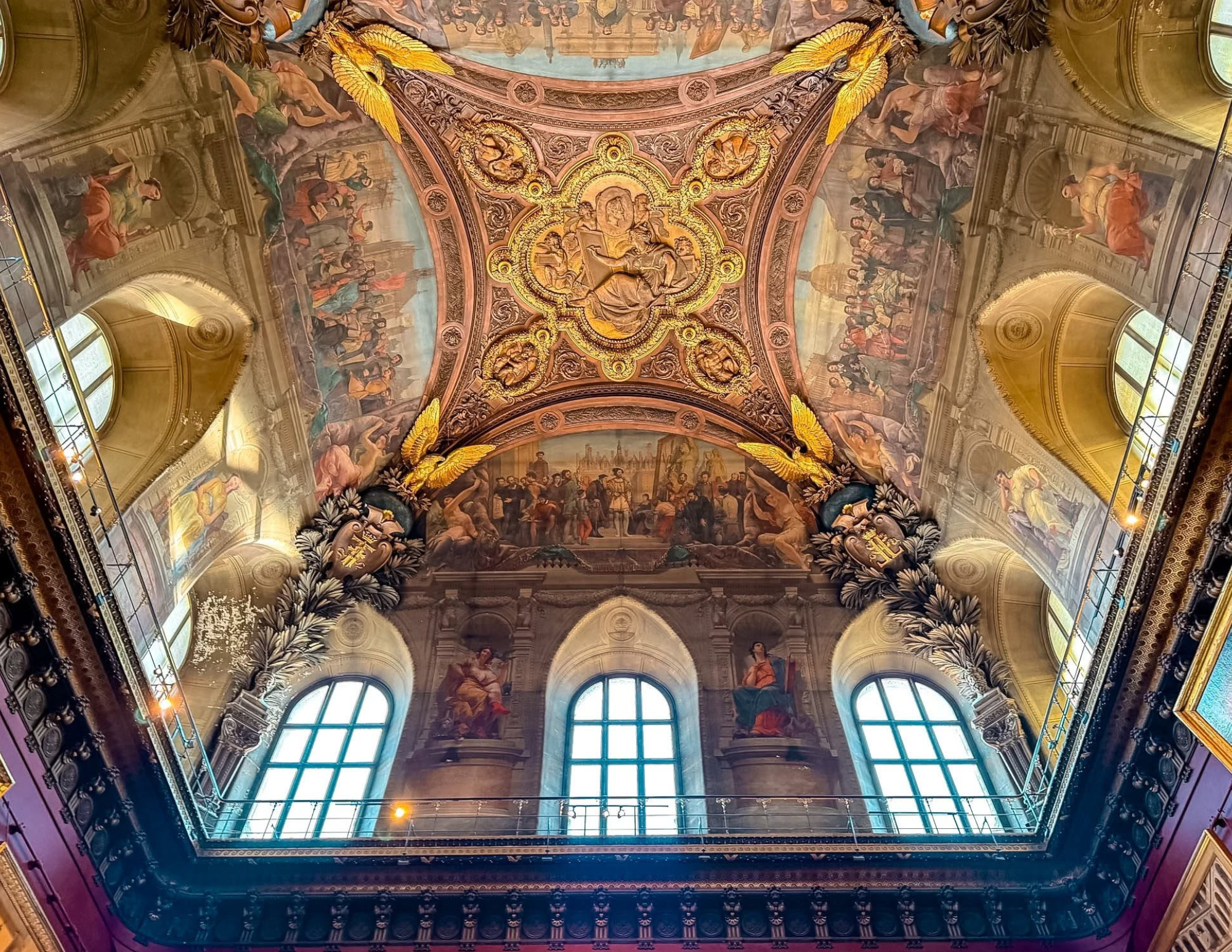Paris Travel Guide (4).png